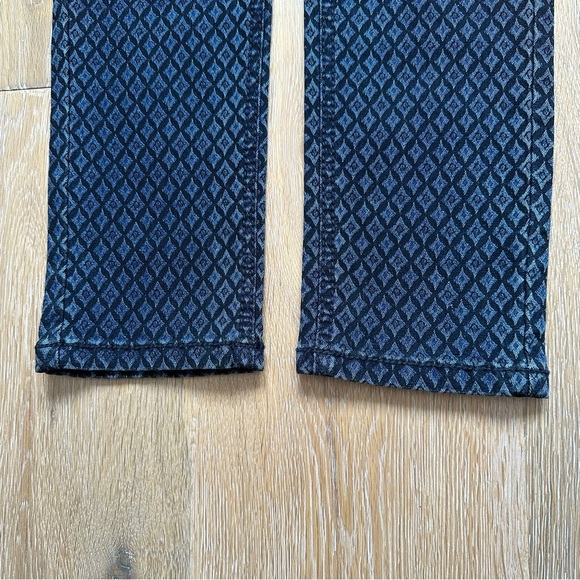 Foxy Jeans Olivia Jegging Mid Rise Diamond Pattern Dark Blue Wash - Size 29 - Picture 8 of 14